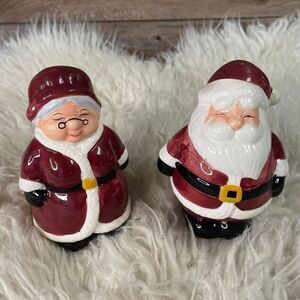 2001 PUBLIX  Santa Claus & Mrs Claus Salt Pepper Shakers Encore Edition